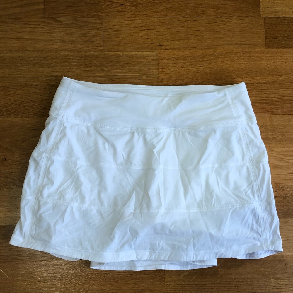Lululemon pace rival skirt